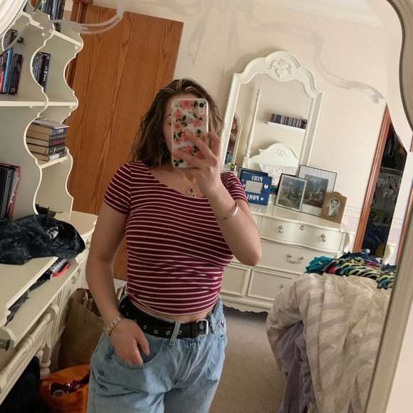 Super cute stripped crop top - Picture 2 of 4